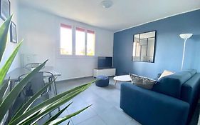 Le Denim De Nimes - P2 +1 Place Parking Privee